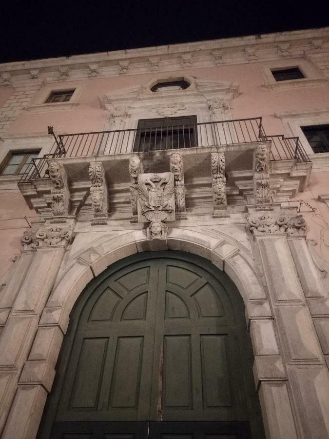 Suite Il Letto Sotto Il Tetto CTA Exterior foto